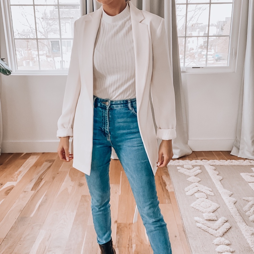 Structured blazer with tie belt